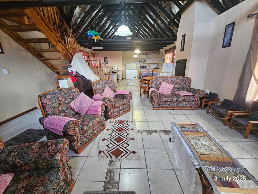 5 Bedroom Property for Sale in Stilbaai Wes Western Cape